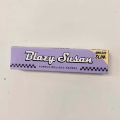 Blazy Susan パープル ローリングペーパー (1パック)